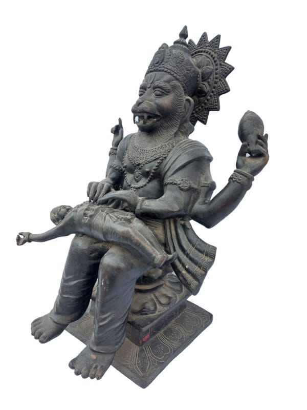 Rare Lord Narshima Killing Hiranyakashyap Bronze statue - Image 4