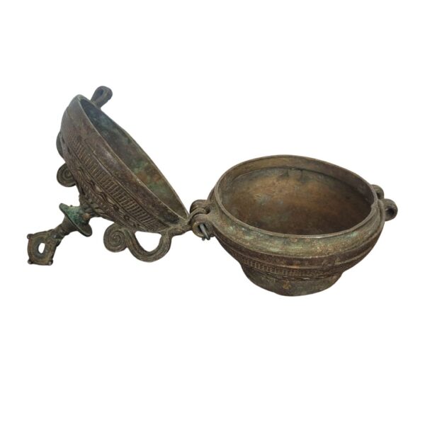 Early 20th Century Handcrafted Brass Lime Box – 4 Inches - Image 3