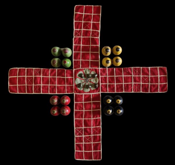 Antique Handmade Chopar/Chausar Game – Original Wooden Pawns - Image 4