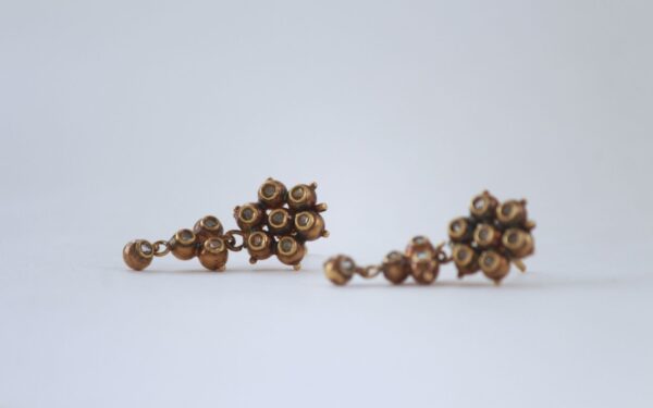 Gold Antique Drop Earrings with Clustered Design & Uncut Diamonds - Image 4