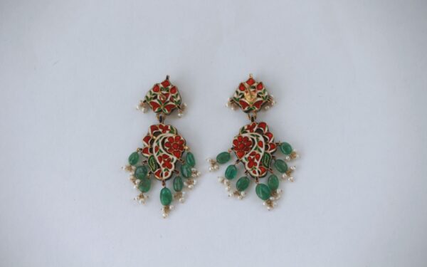 Polki Emerald Earrings with Gold-Toned Metalwork, Uncut Diamonds & Emerald Drops - Image 4